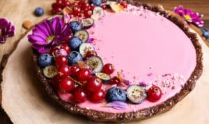 vegan raw strawberry tart