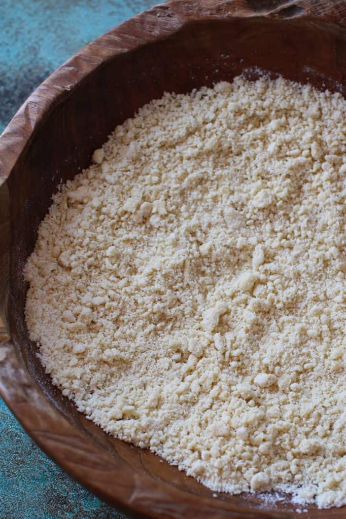 vegan shortcrust pastry dough texture before cold water