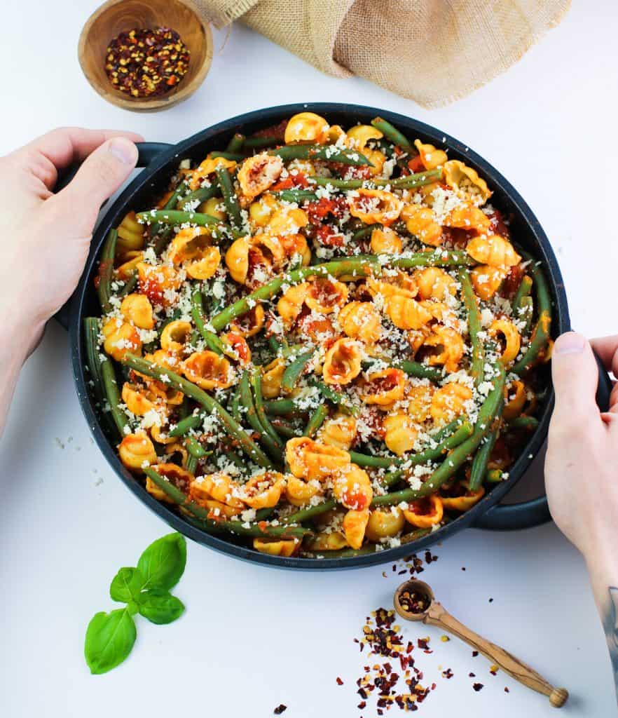 Easy green bean pasta bake