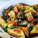 Tofu Puffs with Asian Vegan Mushroom Sauce FI