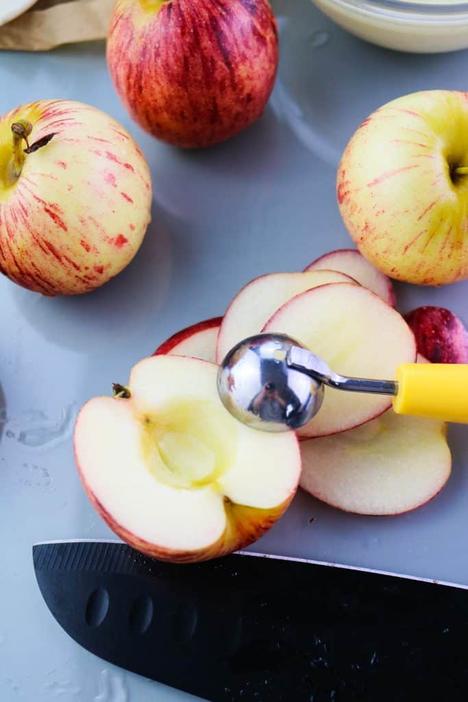 carving the apples for tart