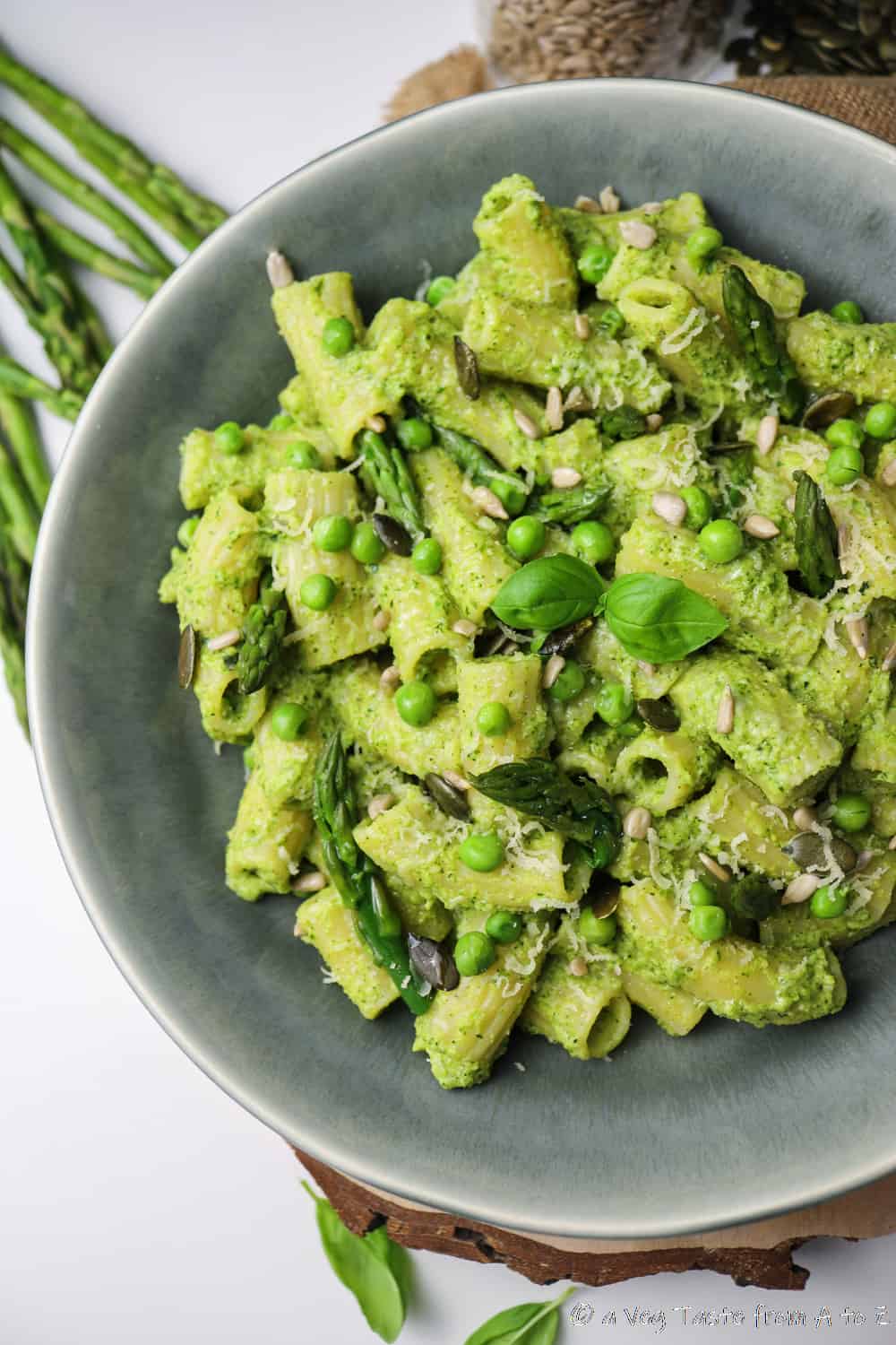 Rigatoni Pasta with Asparagus, Broccolini, Courgette and Pea Pesto close up