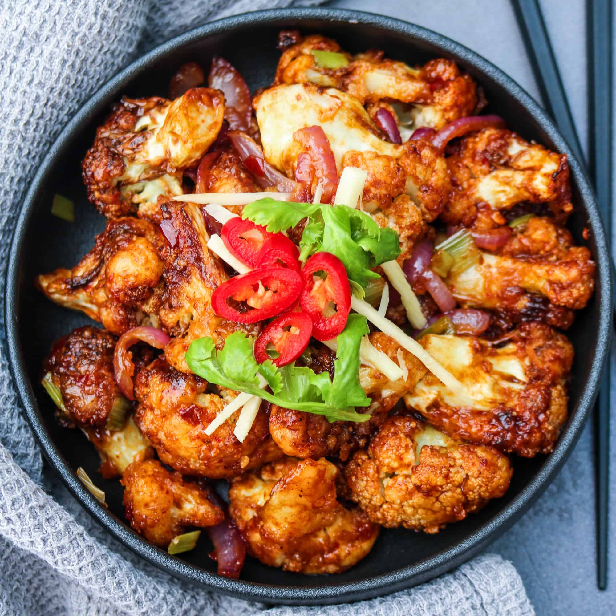 Sweet & Spicy Explosion: Irresistible Bang Bang Cauliflower Bites